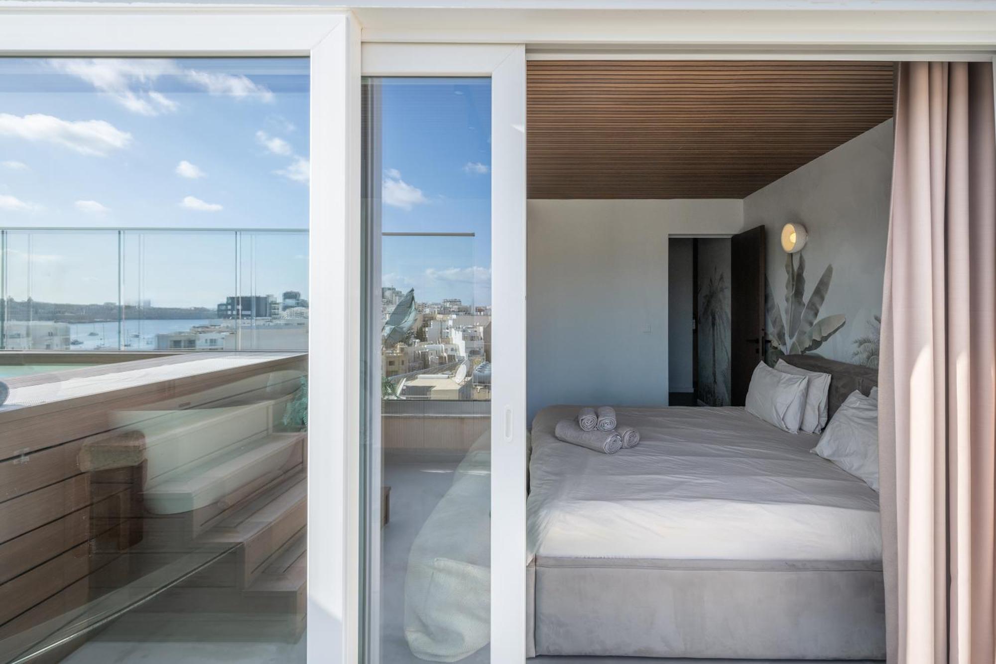 2br Luxury Penthouse And Apartment, Each With A Terrace, Private Pool And Valletta Views Apartment