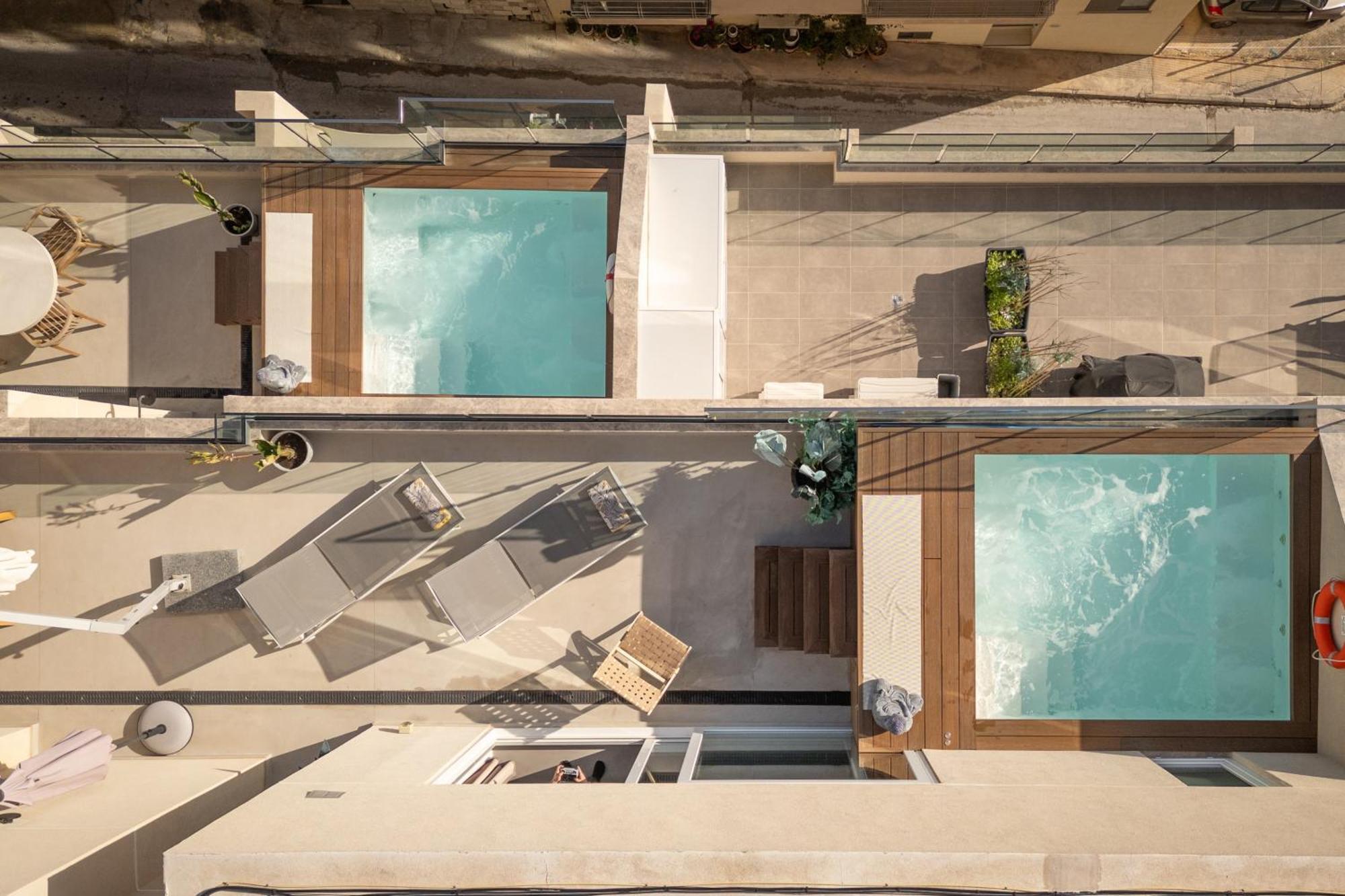 Apartment 2br Luxury Penthouse And Apartment, Each With A Terrace, Private Pool And Valletta Views *