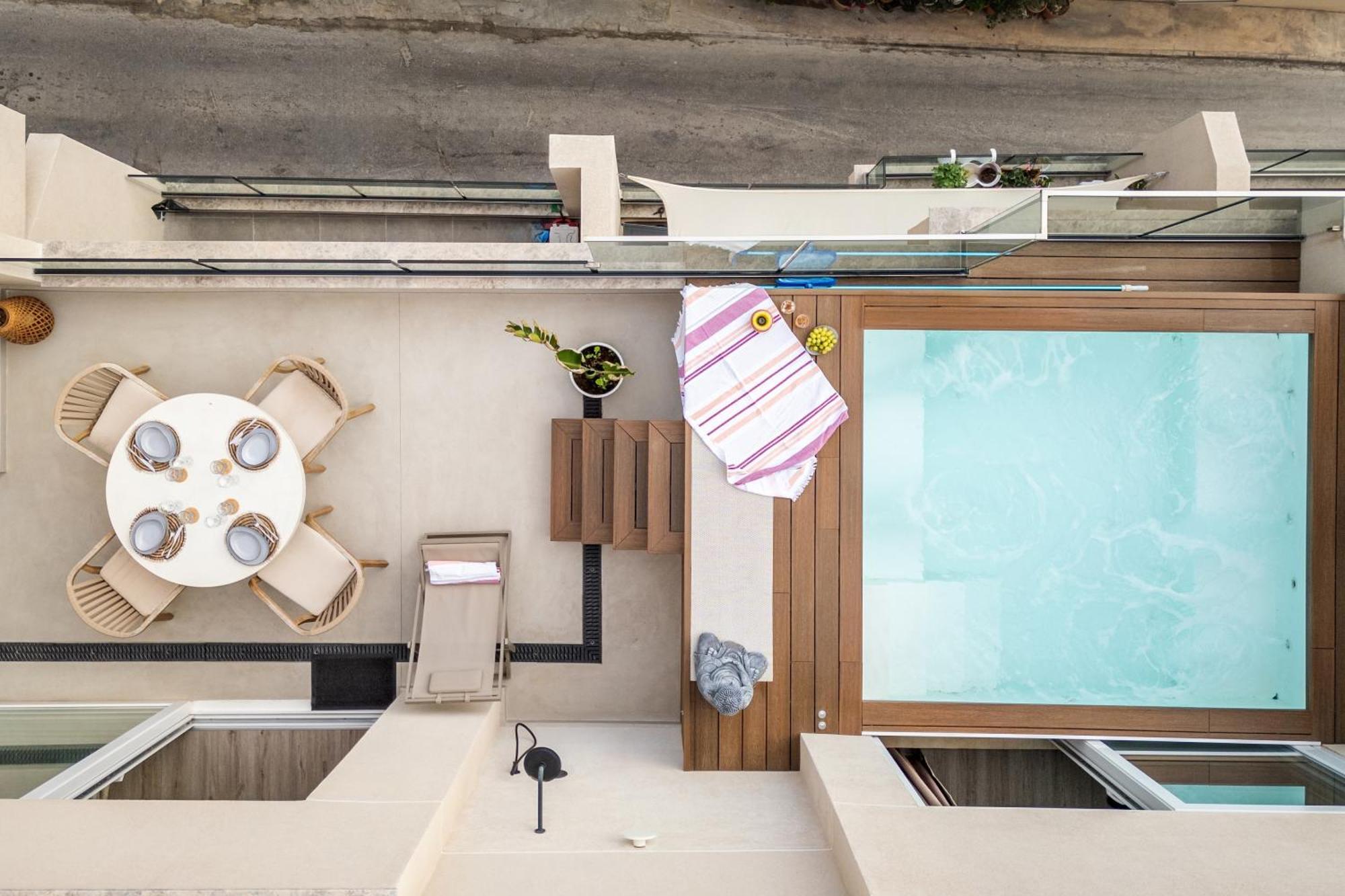 2br Luxury Penthouse And Apartment, Each With A Terrace, Private Pool And Valletta Views Apartment *