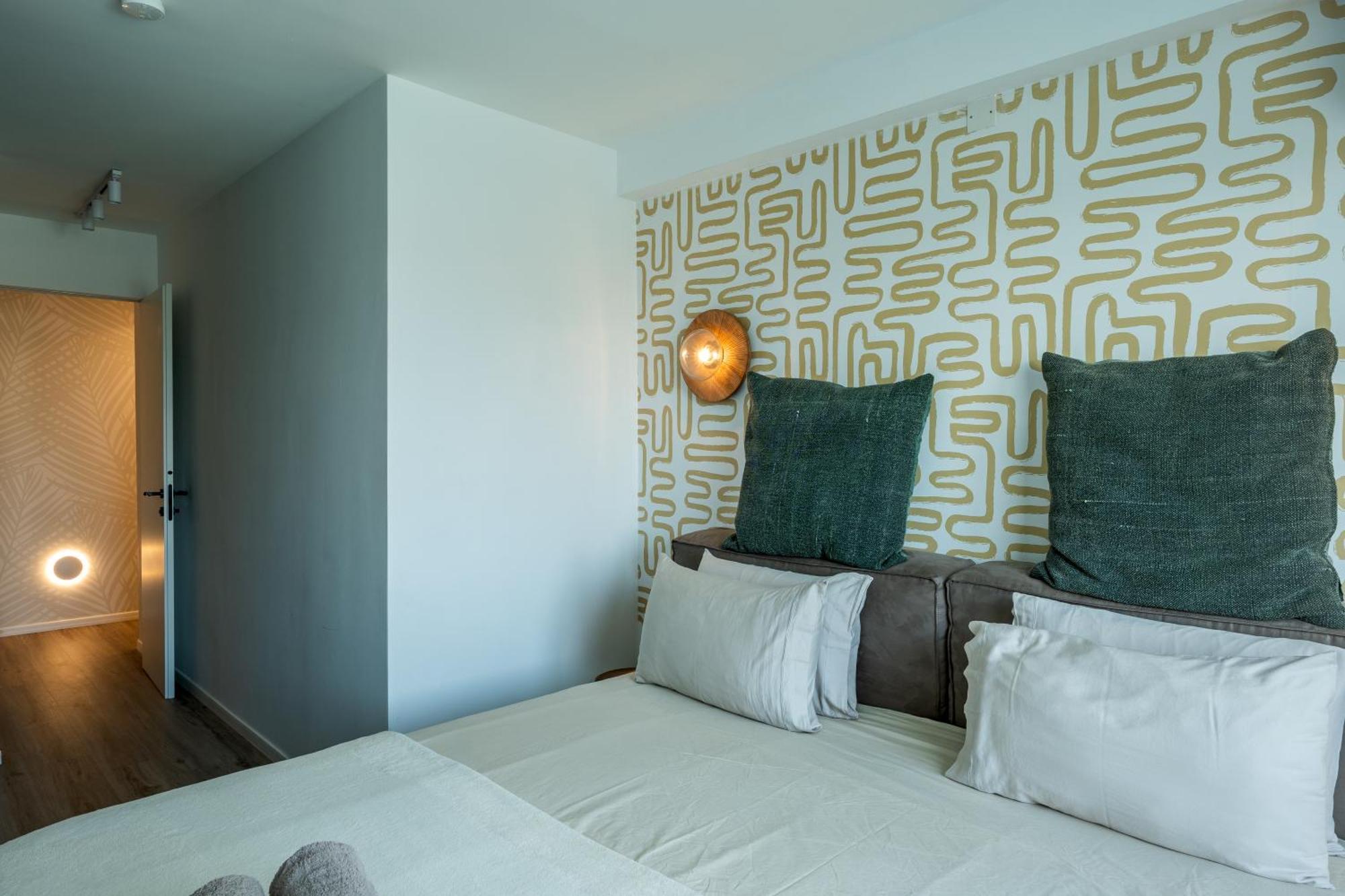 2br Luxury Penthouse And Apartment, Each With A Terrace, Private Pool And Valletta Views * Sliema